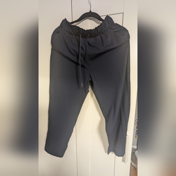 Lululemon stretch high rise crop 23" true navy sz 6 - Picture 2 of 3